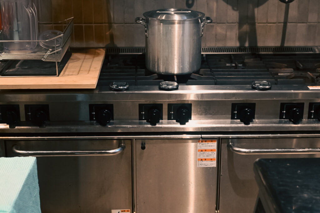 京都 / 出町柳 / 左京区 / シェアキッチン / レンタルキッチン /  Whatever GOSHOHIGASHI 